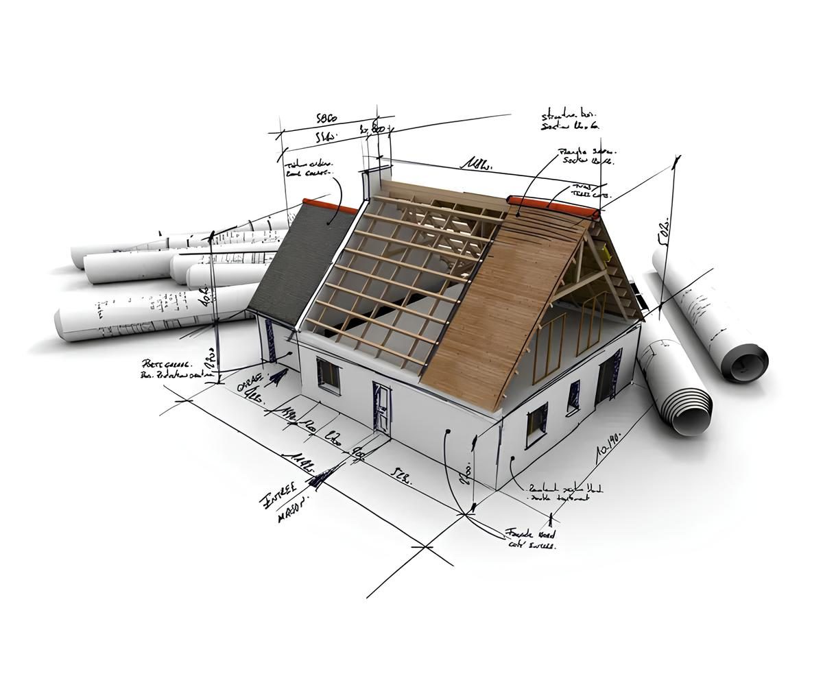 Modélisation 3D d'une maison en construction, partiellement couverte, intégrée à un plan architectural annoté à la main, entourée de rouleaux de plans techniques.